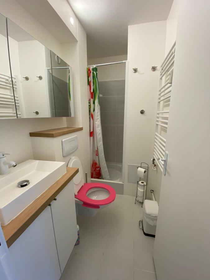Studio Morgane-Balcon Couvert-Wifi-Pres Centre-Linge Et Menage 랭스 외부 사진